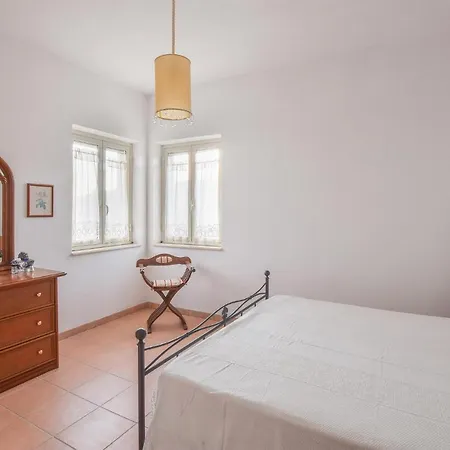 Beautiful In With 2 Bedrooms And Wifi Daire