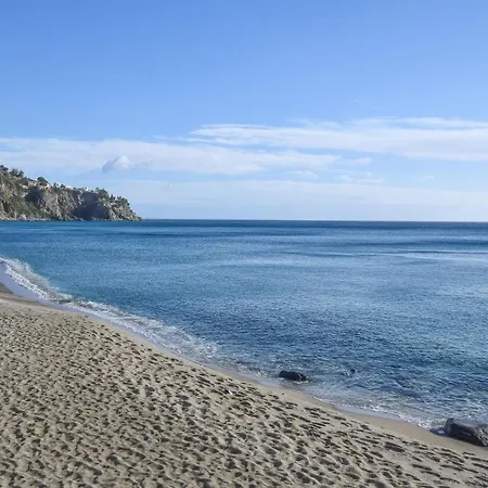 Beautiful In With 2 Bedrooms And Wifi Camini